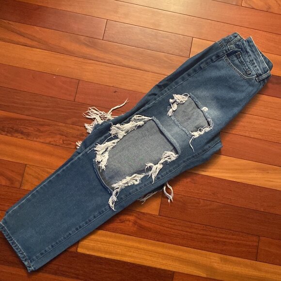 Heavily Distressed Boyfriend jeans size Medium - Picture 1 of 6